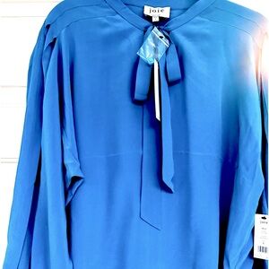Joie Bow Tie Blouse Never Worn Size Large